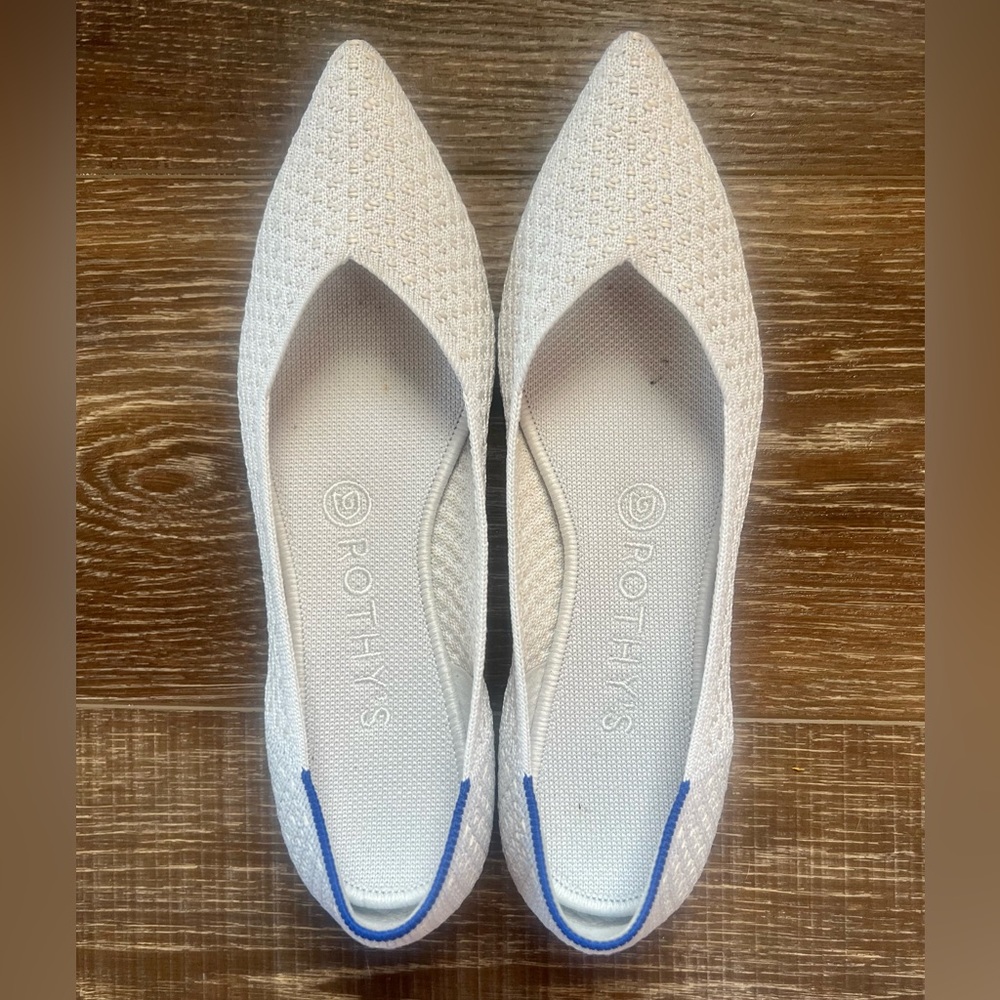 Rothy’s point flat SZ 8